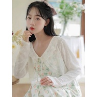 Thin lace coat for women