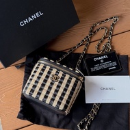 Chanel • 稀有黑白拉菲草金釦小盒子包 帶膜✨