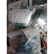 Blue Resistor 10 Ohms 1/2 watt per 10bj