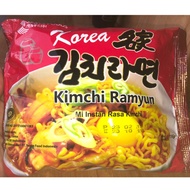 Kimchi ramyun noodles Korean soup instant noodles kimchi flavor