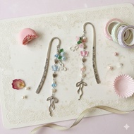 Aesthetic bookmark/ iron bookmark metal flower bookmark aesthetic bookmark Bookmark Penanda Buku Met