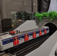 烏蠅頭九廣鐵路東鐵+微影場景情景+車仔模型+亞加力膠箱，非港鐵