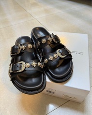 Toga Pulla 窩釘拖鞋 38號