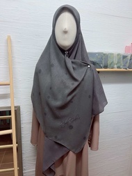 ผ้าคลุม ฮิญาบเหลี่ยมผ้าคอตตอนผืนใหญ่ ขนาดหลาสาม Cotton Dwi Manis by Hijab Galeria