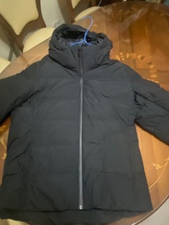 Uniqlo 無縫羽絨外套 XL 黑色