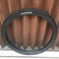 Kenda Small Block Eight Bicycle Outer Tires 27.5 27.5 x 2.10