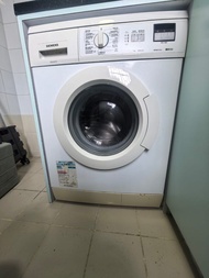Siemens 西門子iQ100 前置式洗衣機(7kg, 1000轉/分鐘) WM10E262HK
