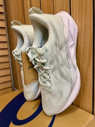 Asics Novablast 5 รองเท้าวิ่ง ผู้ชาย ค่ะ