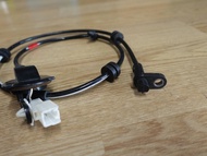 เซนเซอร์ ABS ล้อหลัง (Rear ABS Wheel Speed Sensor) Ford Fiesta Mazda 2 โฉมก่อน Skyative ปี 2009 - 2