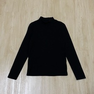 T551 Uniqlo Turtleneck Sweater Chest Size 34 Heattech Woman