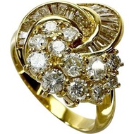 二手 11.5 號鑽石戒指，1.24 克拉 18k 金，5.9 克。