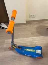 Razor Scooter滑板車