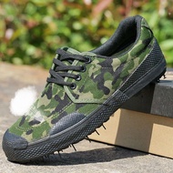 Free Shoes Men Camouflage Rubber Shoes Women Spring Autumn Farmers Construction Site Work Labor Prot