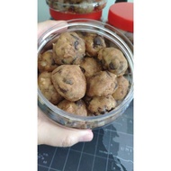 Choc Chip Walnut Cookies (pure butter Lurpak)