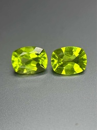 เพอริดอทคู่ 4.18 กะรัต ทรงหมอน 9x7 มม. อัญมณีธรรมชาติ 100% Peridot pair 4.18cts 9x7mm cushion shape