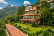 StayVista's Ludlow House - 4BHK with Mountain View & Bathtub