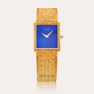 Piaget Reference 9286 A6 | A yellow gold rectangular shaped bracelet watch with lapis lazuli dial, C
