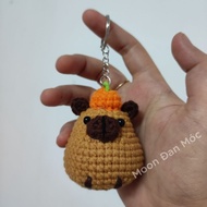 Capybara keychain with orange on head, cute Capybara as keychain, bag charm, Capybara keychain