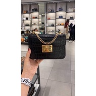 [COD]Charles Keith Croc Effect y กระเป๋าสะพายสายโซ่