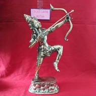 Arjuna statue