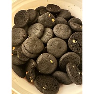 Blackout Cookies [New release]