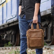 กระเป๋าหนังผู้ชาย/กระเป๋าหนังสะพายข้างผู้ชาย สีนํ้าตาล รุ่น B-LBR-1115