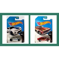 Hot Wheels - Camaro Fifty - '16 Camaro SS White & '67 Camaro Red (39/2)