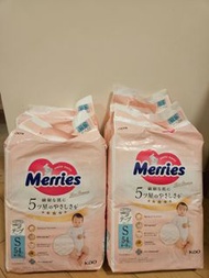 全新未開封Merries First Premium 紙尿片細碼 S size 54片 x 4包
