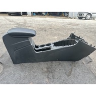 arm rest konsole proton preve dan suprima