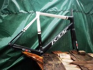 德國Isaac BOSON UCI carbon road bike frameset 碳纖維C剎公路車架