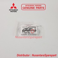 MITSUBISHI TRITON ORIGINAL DOOR LAMP LENS, FR DOOR LAMP 8411A001