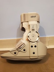 Walking boot (inflatable cushion) 骨折扭傷助行鞋(充氣囊)