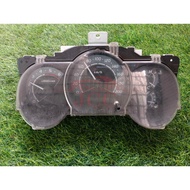 TOYOTA HILUX KUN25 SPEEDOMETER USED [2G-4D-A922]
