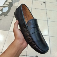 Sepatu Tods Original Loafers bekas second preloved slip on casual tods
