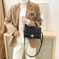 Imported fashion sling bag trendy premium imported weddingWanita - JN526 -