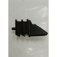 TOYOTA KE10,KE20 RIGHT ENGINE MOUNTING