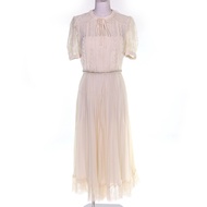 全新 △SELF PORTRAIT Self Portrait 蕾絲設計雪紡褶皺短袖中長連身裙，配腰部串珠腰帶，象牙色，英國碼8，女款