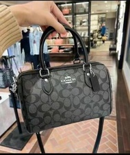 ✨✨ Coach's new Rowan Boston CH280 women's bag - every color is versatile.