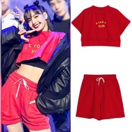 Blackpink Lisa ชุดกีฬาเสื้อครอปท็อปสีแดง + กางเกงขาสั้น ( หนึ่งชุด )