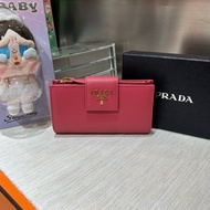 Prada wallet 牛皮金扣