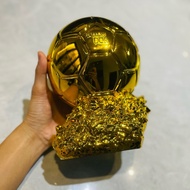 Miniatur Replika Trofi Ballon D’Or 25cm Piala Koleksi Penghargaan Hadiah Collection Hobby Ballon Dor