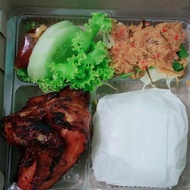 Nasi box/nasi ayam bakar/nasi box komplit