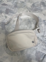 Lululemon 腰包