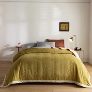 Black Technology Moisture-Absorbent Quilted Blanket Autumn Winter Warm Bedroom Blanket Blanket
