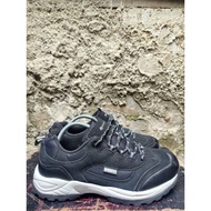 Rosento outdoor shoes size 44