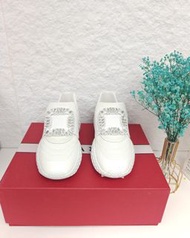 《香港旺角實體店✅》Roger Vivier 鑽扣小白鞋 35.5碼 (支持7間銀行免息分期）