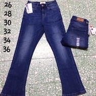 STRECHABLE DEMIN JEANS 👖🌹