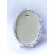 Frame Foto Sulam Kristik Oval Pigura A-010-080  Kaki Frame