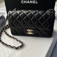 9新｜Chanel mini cf 20 晶片款黑羊淡金釦🥐