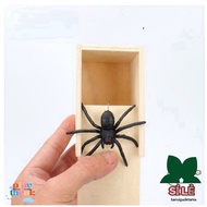 Give a surprise gift: Silicone spider box makes friends scary